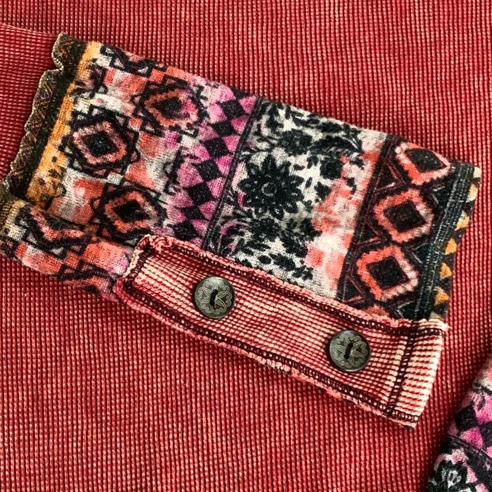 Able Thermal Raglan Wine Wash waffle knit Embellished Cuffs LS top size 1XL EUC - Picture 9 of 15